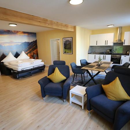 Hotel Deutscher Hof บาเบนเฮาเซน ภายนอก รูปภาพ