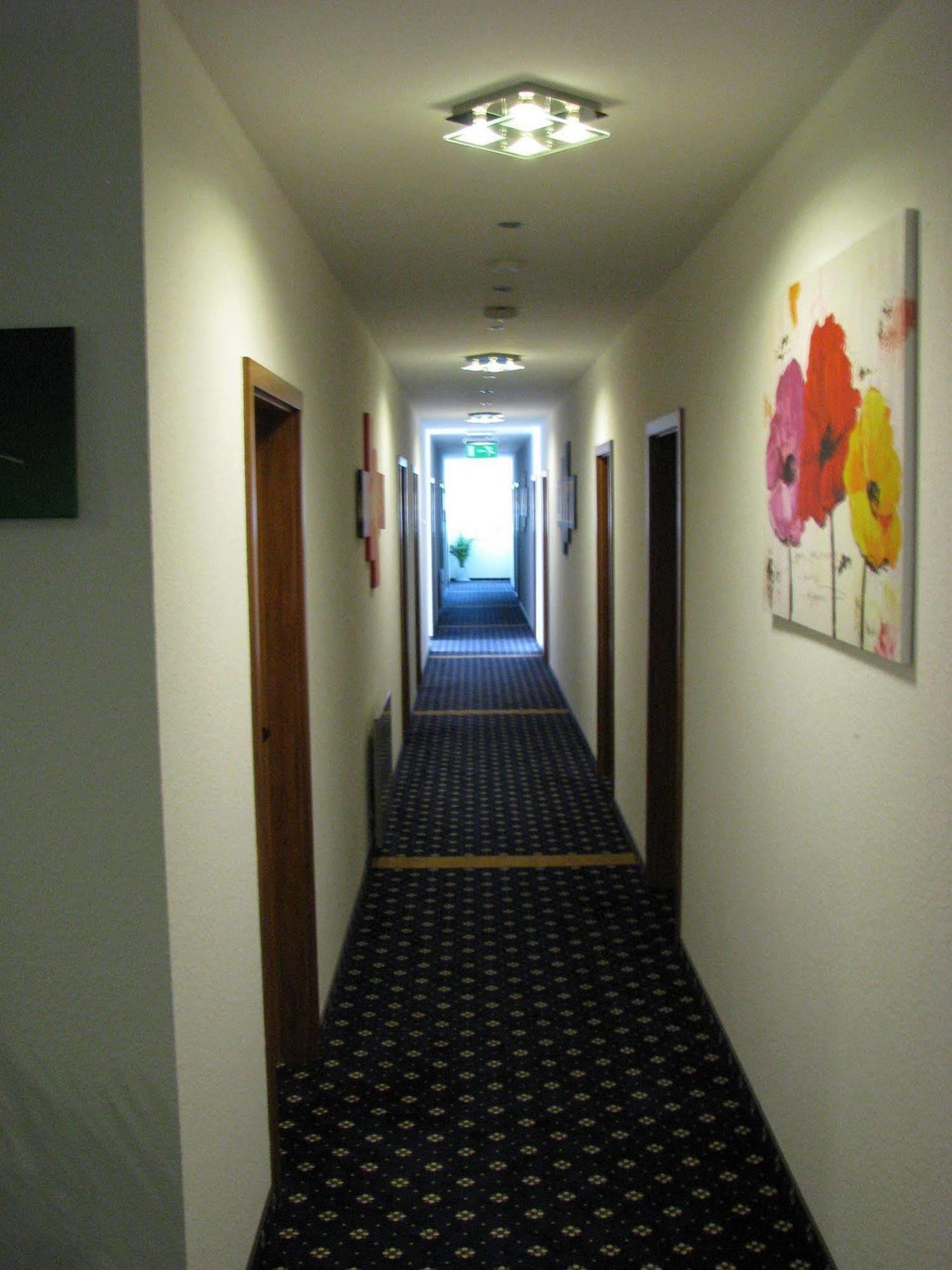Hotel Deutscher Hof บาเบนเฮาเซน ภายนอก รูปภาพ